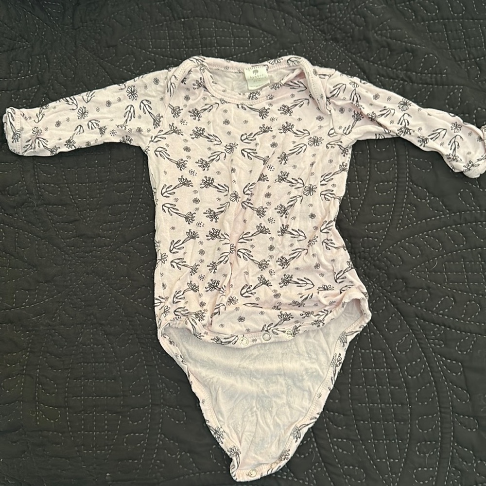 Kate Quinn onesie 3-6 mo